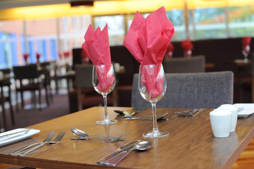 Park Inn By Radisson Birmingham Walsall Exterior photo