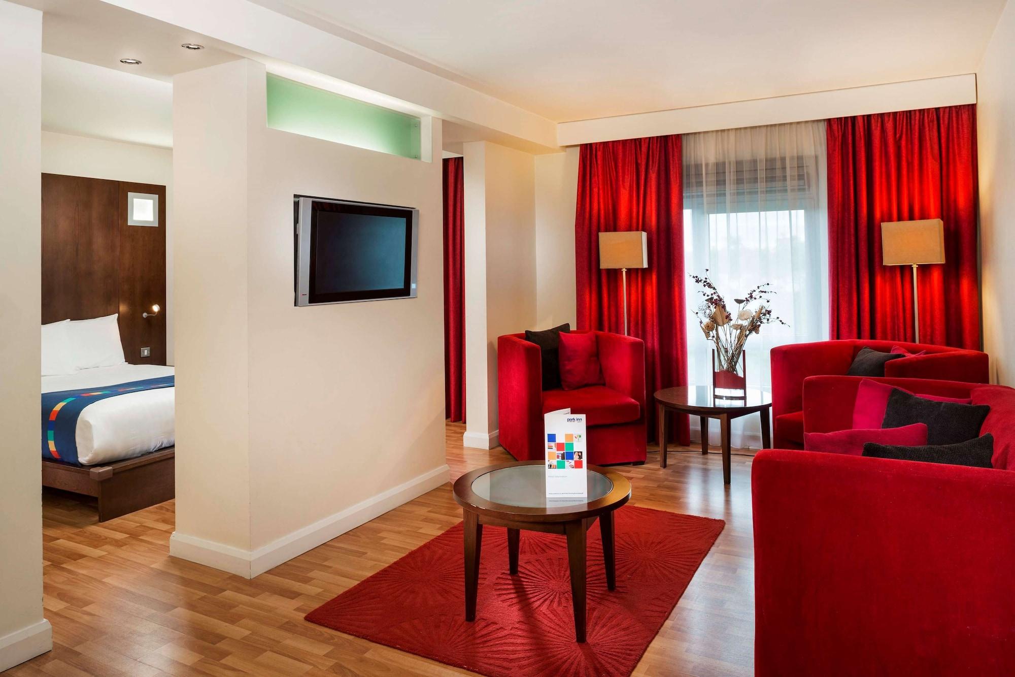 Park Inn By Radisson Birmingham Walsall Exterior photo
